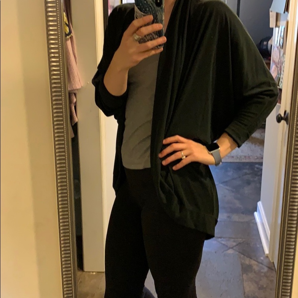 Black cardigan with 3/4 length sleeves